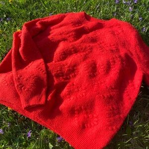 H&M heart details sweater ❤️